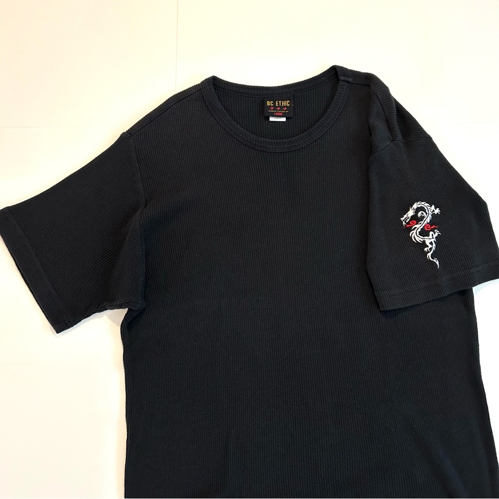 BC Ethic Dragon on Sleeve Ribbed Cotton Shirt - Size L - Short Sleeves - Mens